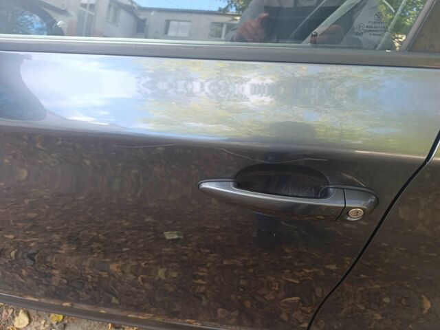 Сірий БМВ 1 Серія, об'ємом двигуна 2 л та пробігом 257 тис. км за 5000 $, фото 6 на Automoto.ua