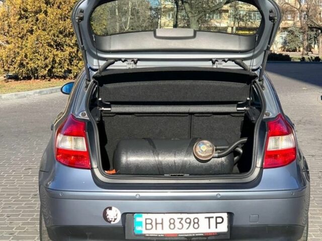 Серый БМВ 1 Серия, объемом двигателя 1.6 л и пробегом 223 тыс. км за 5200 $, фото 6 на Automoto.ua