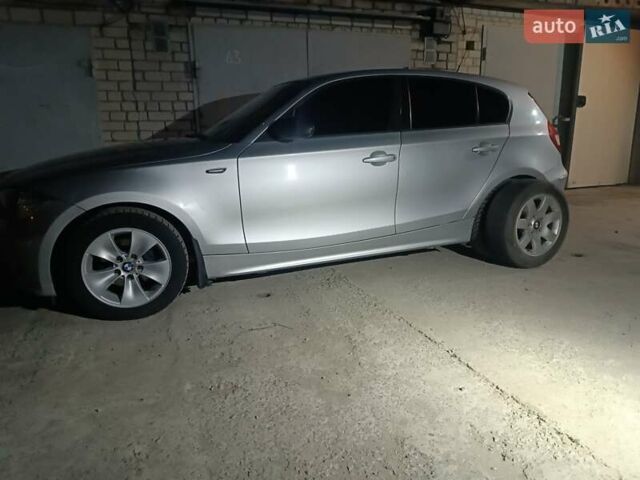 Серый БМВ 1 Серия, объемом двигателя 2 л и пробегом 195 тыс. км за 6000 $, фото 1 на Automoto.ua