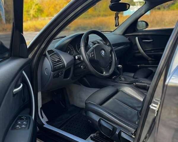 Серый БМВ 1 Серия, объемом двигателя 2 л и пробегом 258 тыс. км за 6999 $, фото 8 на Automoto.ua