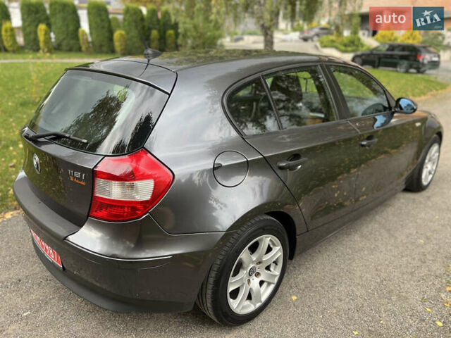 Серый БМВ 1 Серия, объемом двигателя 2 л и пробегом 204 тыс. км за 7000 $, фото 5 на Automoto.ua