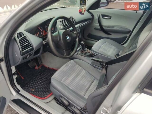 Серый БМВ 1 Серия, объемом двигателя 2 л и пробегом 192 тыс. км за 6500 $, фото 16 на Automoto.ua