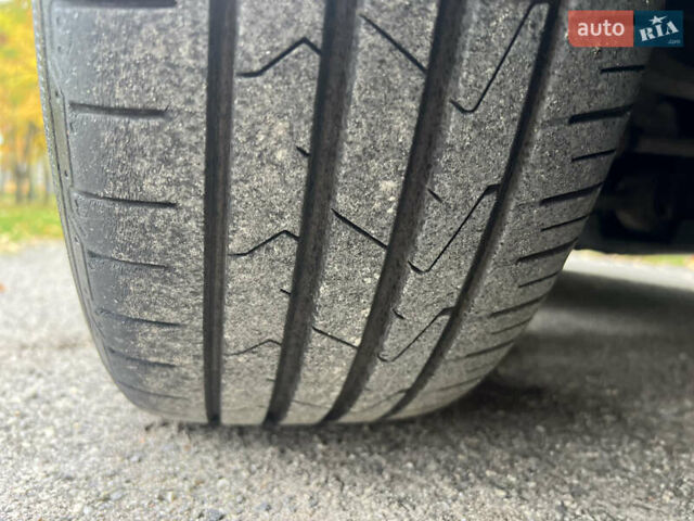 Серый БМВ 1 Серия, объемом двигателя 2 л и пробегом 203 тыс. км за 6950 $, фото 14 на Automoto.ua