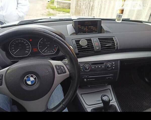 Серый БМВ 1 Серия, объемом двигателя 2 л и пробегом 239 тыс. км за 6300 $, фото 8 на Automoto.ua