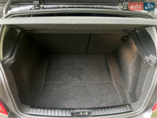 Серый БМВ 1 Серия, объемом двигателя 2 л и пробегом 203 тыс. км за 6950 $, фото 33 на Automoto.ua