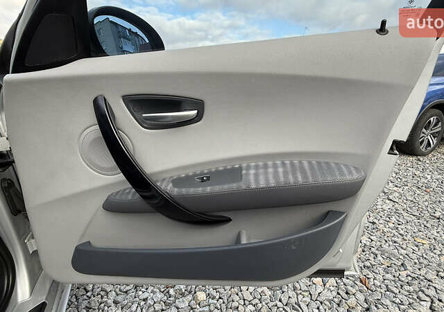 Серый БМВ 1 Серия, объемом двигателя 2 л и пробегом 192 тыс. км за 7000 $, фото 26 на Automoto.ua