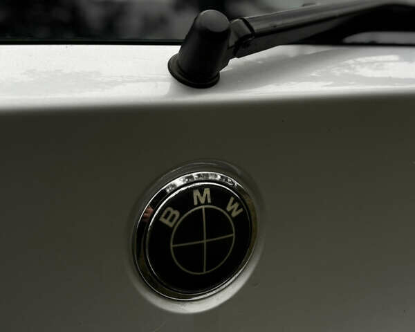 Серый БМВ 1 Серия, объемом двигателя 2 л и пробегом 410 тыс. км за 6700 $, фото 13 на Automoto.ua