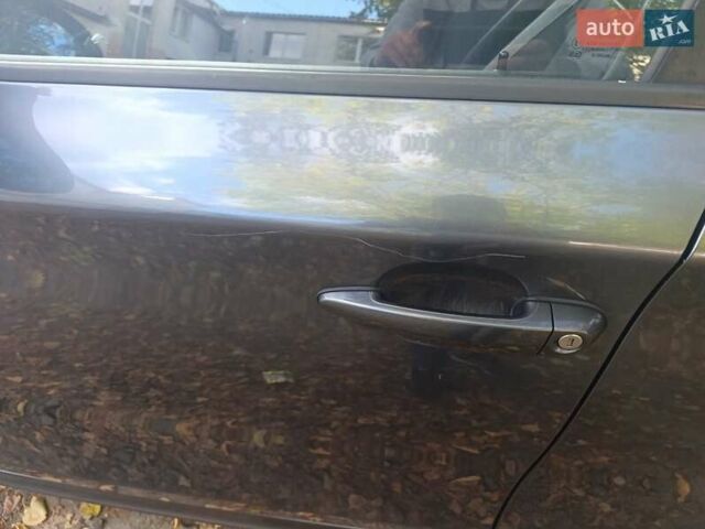 Сірий БМВ 1 Серія, об'ємом двигуна 2 л та пробігом 257 тис. км за 5000 $, фото 5 на Automoto.ua