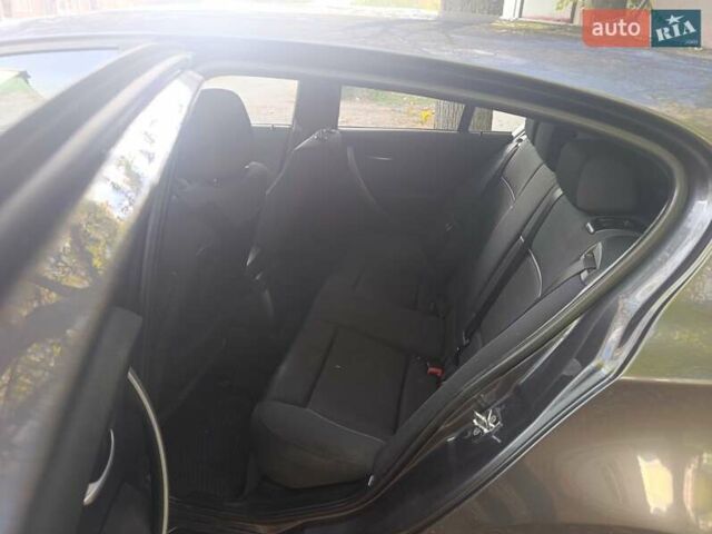 Сірий БМВ 1 Серія, об'ємом двигуна 2 л та пробігом 257 тис. км за 5000 $, фото 9 на Automoto.ua