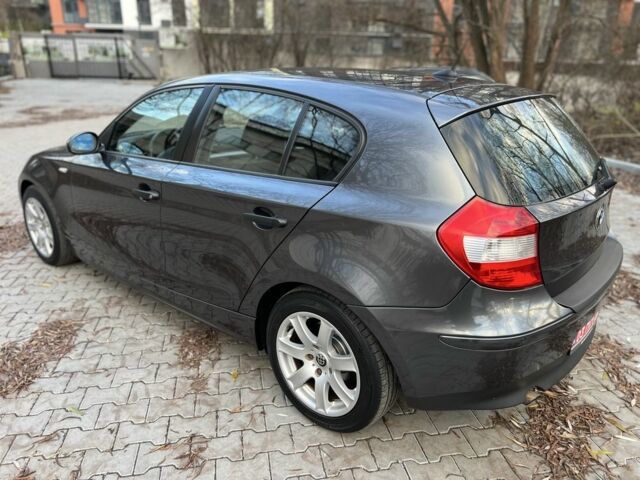 Серый БМВ 1 Серия, объемом двигателя 2 л и пробегом 204 тыс. км за 6700 $, фото 3 на Automoto.ua