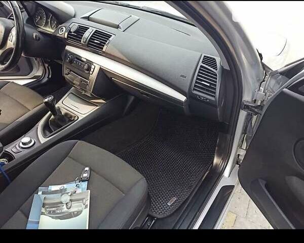 Серый БМВ 1 Серия, объемом двигателя 2 л и пробегом 239 тыс. км за 6300 $, фото 6 на Automoto.ua