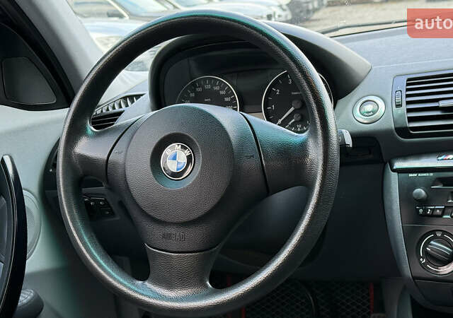 Серый БМВ 1 Серия, объемом двигателя 2 л и пробегом 192 тыс. км за 7000 $, фото 22 на Automoto.ua