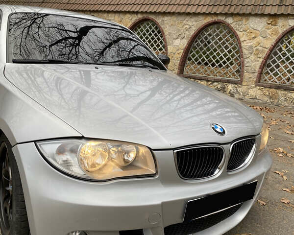 Серый БМВ 1 Серия, объемом двигателя 2 л и пробегом 414 тыс. км за 4800 $, фото 3 на Automoto.ua