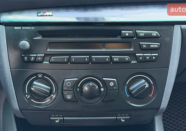 Серый БМВ 1 Серия, объемом двигателя 2 л и пробегом 192 тыс. км за 7000 $, фото 23 на Automoto.ua