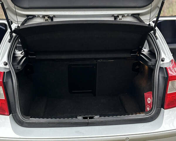 Серый БМВ 1 Серия, объемом двигателя 2 л и пробегом 410 тыс. км за 6700 $, фото 20 на Automoto.ua