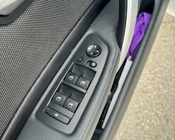 Серый БМВ 1 Серия, объемом двигателя 2 л и пробегом 195 тыс. км за 7800 $, фото 18 на Automoto.ua