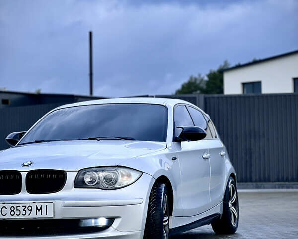 Серый БМВ 1 Серия, объемом двигателя 2 л и пробегом 290 тыс. км за 7800 $, фото 17 на Automoto.ua