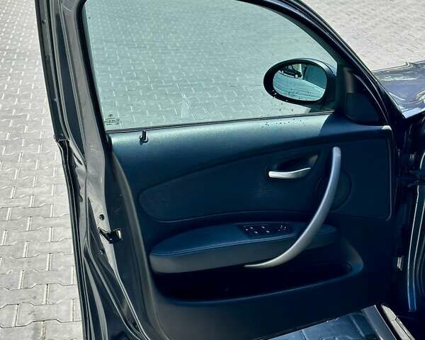 Серый БМВ 1 Серия, объемом двигателя 1.6 л и пробегом 309 тыс. км за 5200 $, фото 15 на Automoto.ua