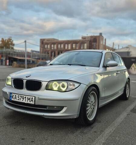 Серый БМВ 1 Серия, объемом двигателя 2 л и пробегом 278 тыс. км за 6500 $, фото 2 на Automoto.ua