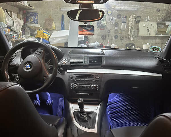 Сірий БМВ 1 Серія, об'ємом двигуна 2 л та пробігом 308 тис. км за 8300 $, фото 6 на Automoto.ua