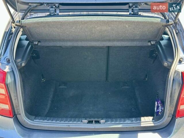 Серый БМВ 1 Серия, объемом двигателя 1.6 л и пробегом 309 тыс. км за 5200 $, фото 12 на Automoto.ua