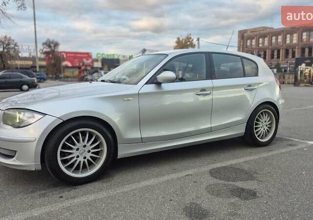 Серый БМВ 1 Серия, объемом двигателя 2 л и пробегом 278 тыс. км за 6500 $, фото 3 на Automoto.ua