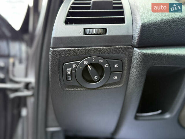 Серый БМВ 1 Серия, объемом двигателя 2 л и пробегом 280 тыс. км за 7199 $, фото 16 на Automoto.ua