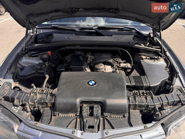 Серый БМВ 1 Серия, объемом двигателя 2 л и пробегом 160 тыс. км за 6900 $, фото 4 на Automoto.ua
