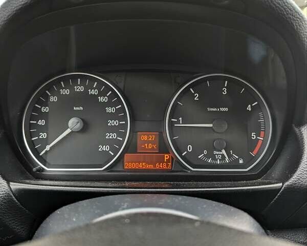 Серый БМВ 1 Серия, объемом двигателя 2 л и пробегом 280 тыс. км за 7800 $, фото 8 на Automoto.ua