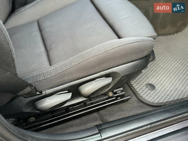 Серый БМВ 1 Серия, объемом двигателя 2 л и пробегом 280 тыс. км за 7199 $, фото 34 на Automoto.ua