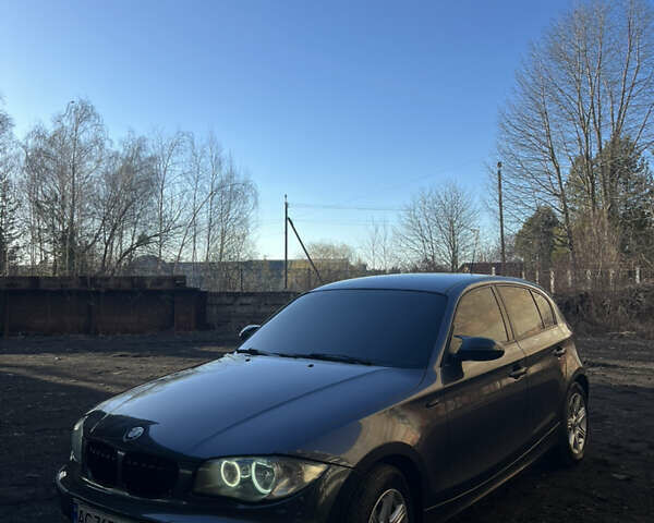 Серый БМВ 1 Серия, объемом двигателя 2 л и пробегом 220 тыс. км за 5800 $, фото 12 на Automoto.ua