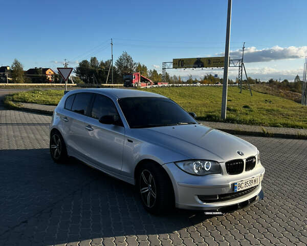 Серый БМВ 1 Серия, объемом двигателя 2 л и пробегом 290 тыс. км за 7800 $, фото 7 на Automoto.ua