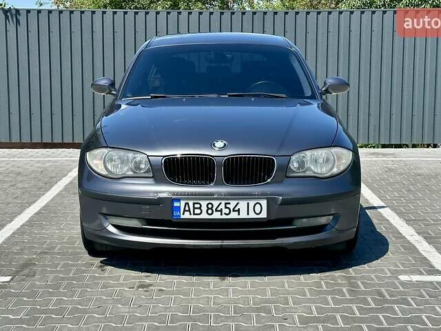 Серый БМВ 1 Серия, объемом двигателя 1.6 л и пробегом 309 тыс. км за 5200 $, фото 8 на Automoto.ua