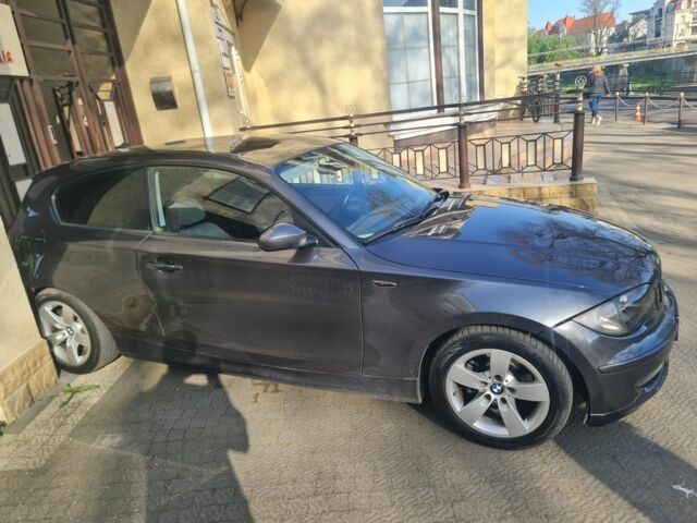 Сірий БМВ 1 Серія, об'ємом двигуна 2 л та пробігом 319 тис. км за 5900 $, фото 4 на Automoto.ua