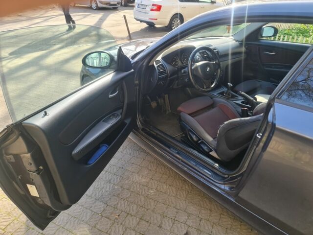 Сірий БМВ 1 Серія, об'ємом двигуна 2 л та пробігом 319 тис. км за 5900 $, фото 5 на Automoto.ua