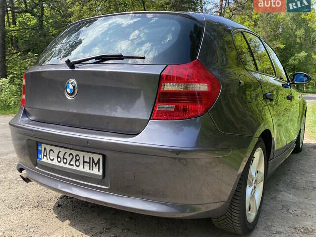 Серый БМВ 1 Серия, объемом двигателя 2 л и пробегом 220 тыс. км за 7250 $, фото 11 на Automoto.ua