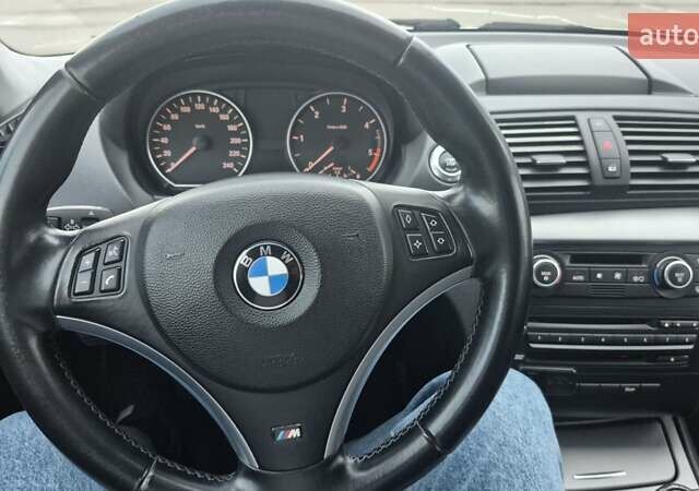 Серый БМВ 1 Серия, объемом двигателя 2 л и пробегом 278 тыс. км за 6500 $, фото 14 на Automoto.ua