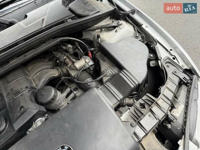 Серый БМВ 1 Серия, объемом двигателя 1.6 л и пробегом 270 тыс. км за 5500 $, фото 44 на Automoto.ua