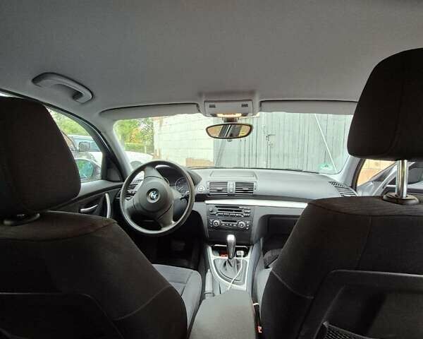 Серый БМВ 1 Серия, объемом двигателя 2 л и пробегом 194 тыс. км за 7000 $, фото 12 на Automoto.ua