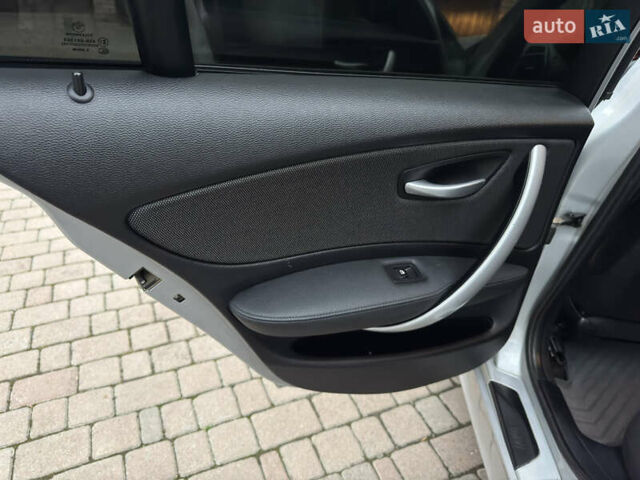 Сірий БМВ 1 Серія, об'ємом двигуна 1.6 л та пробігом 480 тис. км за 4750 $, фото 53 на Automoto.ua