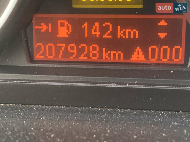 Серый БМВ 1 Серия, объемом двигателя 2 л и пробегом 207 тыс. км за 6850 $, фото 7 на Automoto.ua