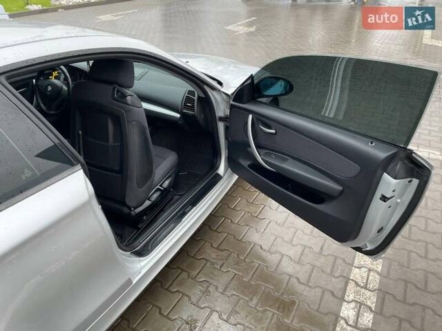 Сірий БМВ 1 Серія, об'ємом двигуна 2 л та пробігом 281 тис. км за 6000 $, фото 4 на Automoto.ua