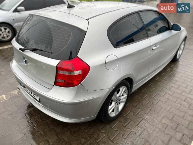 Сірий БМВ 1 Серія, об'ємом двигуна 2 л та пробігом 281 тис. км за 6000 $, фото 29 на Automoto.ua