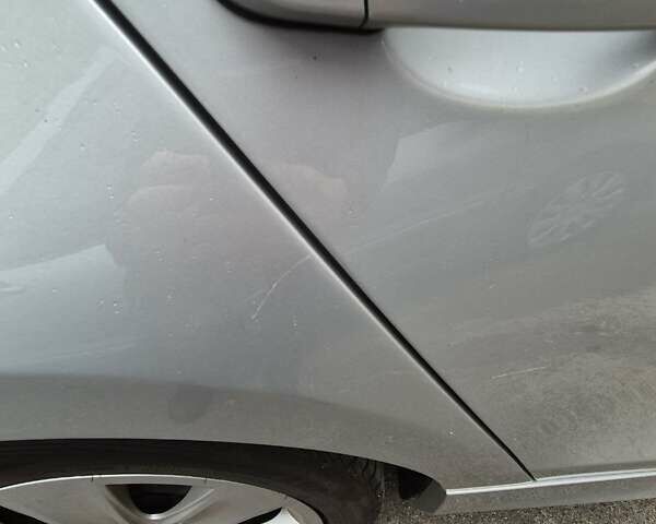 Серый БМВ 1 Серия, объемом двигателя 2 л и пробегом 194 тыс. км за 7000 $, фото 11 на Automoto.ua