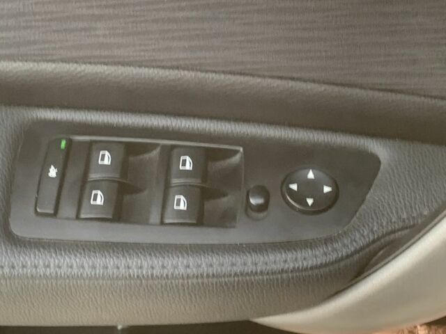 Серый БМВ 1 Серия, объемом двигателя 2 л и пробегом 207 тыс. км за 6850 $, фото 4 на Automoto.ua