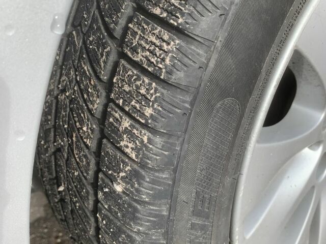 Серый БМВ 1 Серия, объемом двигателя 2 л и пробегом 207 тыс. км за 6850 $, фото 5 на Automoto.ua