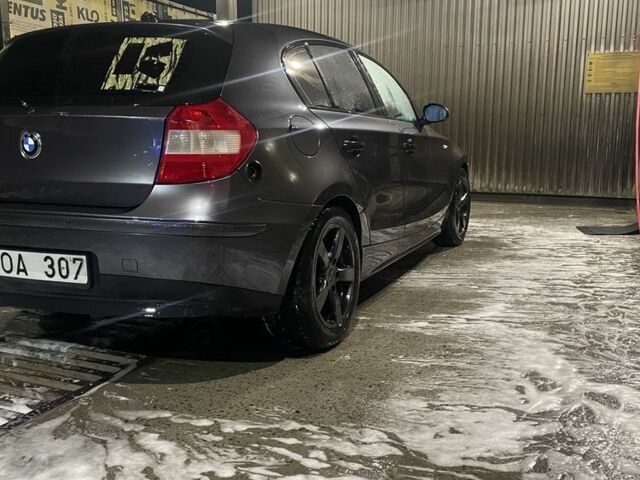 Серый БМВ 1 Серия, объемом двигателя 1.6 л и пробегом 190 тыс. км за 3500 $, фото 5 на Automoto.ua