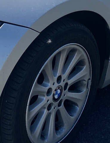 Серый БМВ 1 Серия, объемом двигателя 2 л и пробегом 307 тыс. км за 9500 $, фото 9 на Automoto.ua