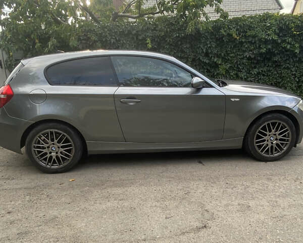Серый БМВ 1 Серия, объемом двигателя 2 л и пробегом 170 тыс. км за 6800 $, фото 8 на Automoto.ua