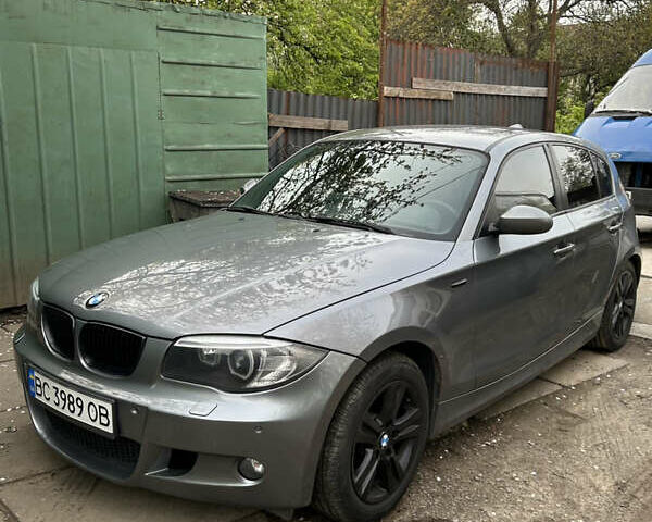 Сірий БМВ 1 Серія, об'ємом двигуна 2 л та пробігом 273 тис. км за 8300 $, фото 12 на Automoto.ua